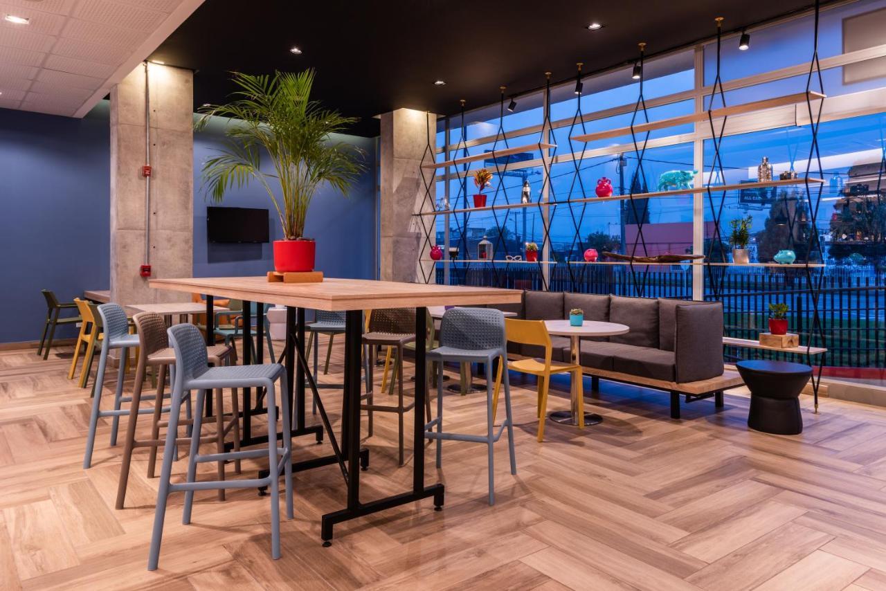 Ibis Chia Hotel Bagian luar foto