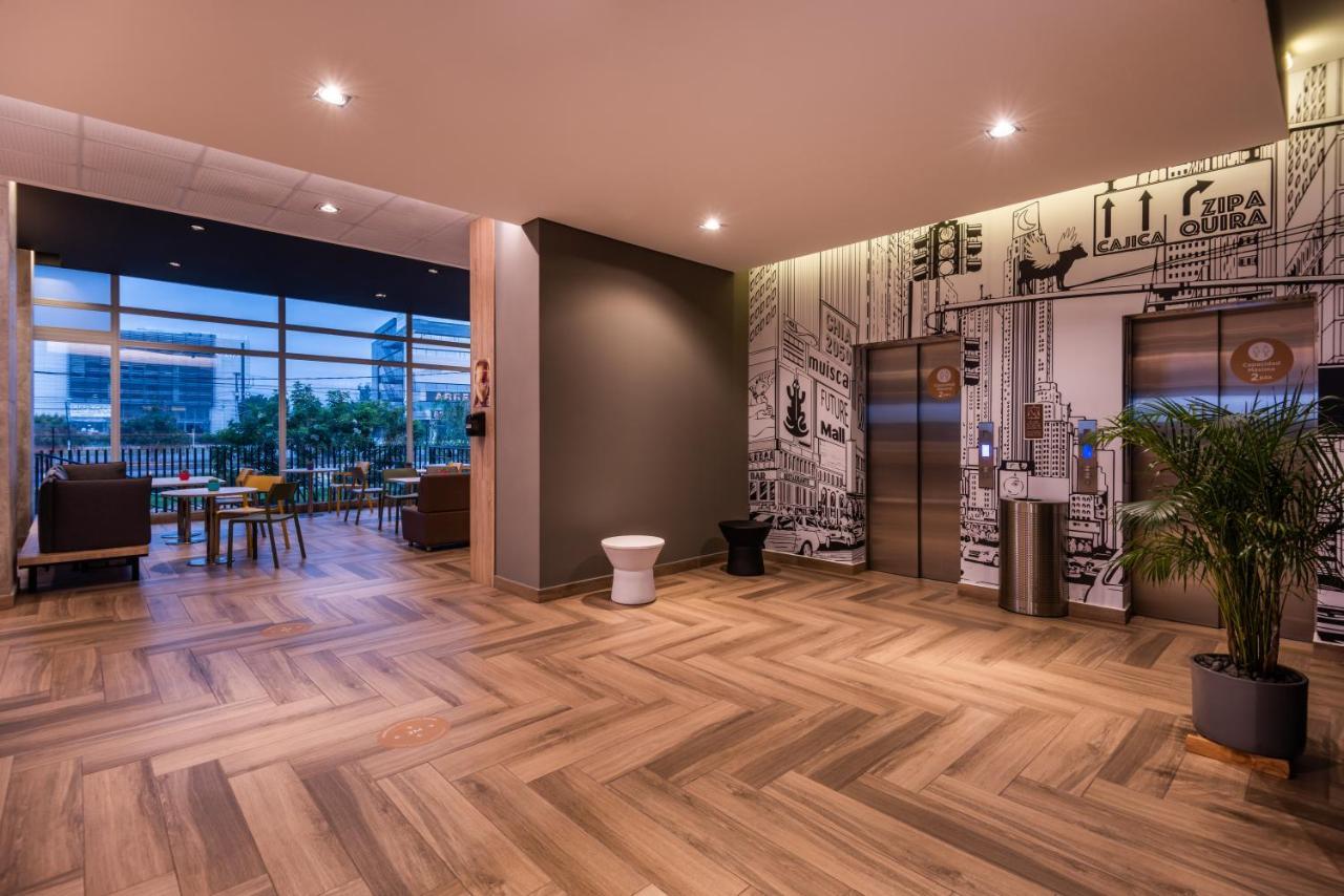 Ibis Chia Hotel Bagian luar foto