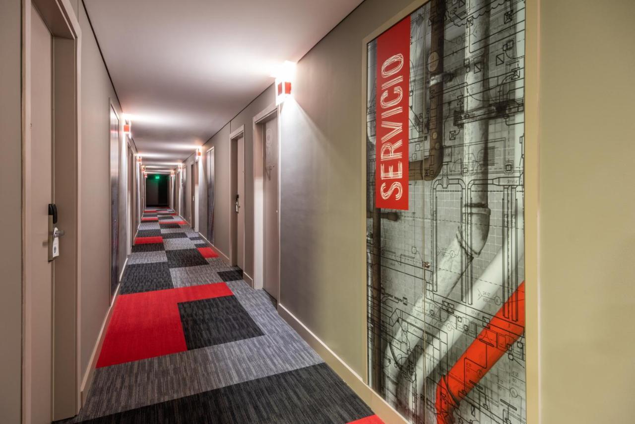Ibis Chia Hotel Bagian luar foto
