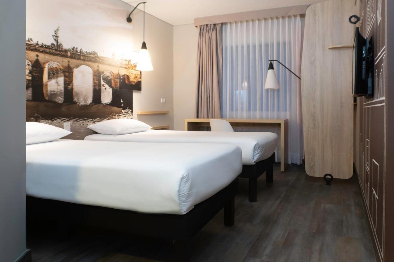 Ibis Chia Hotel Bagian luar foto