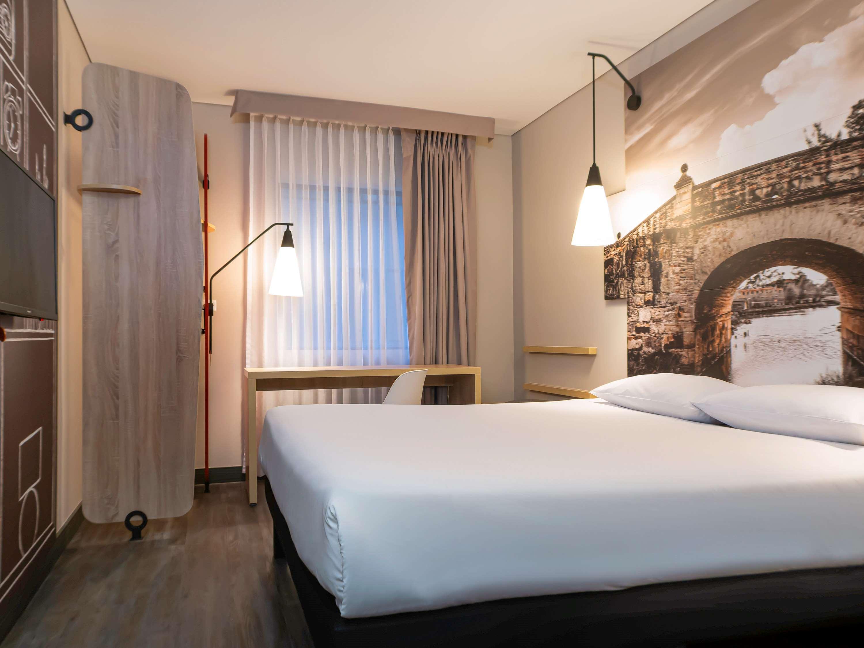 Ibis Chia Hotel Bagian luar foto