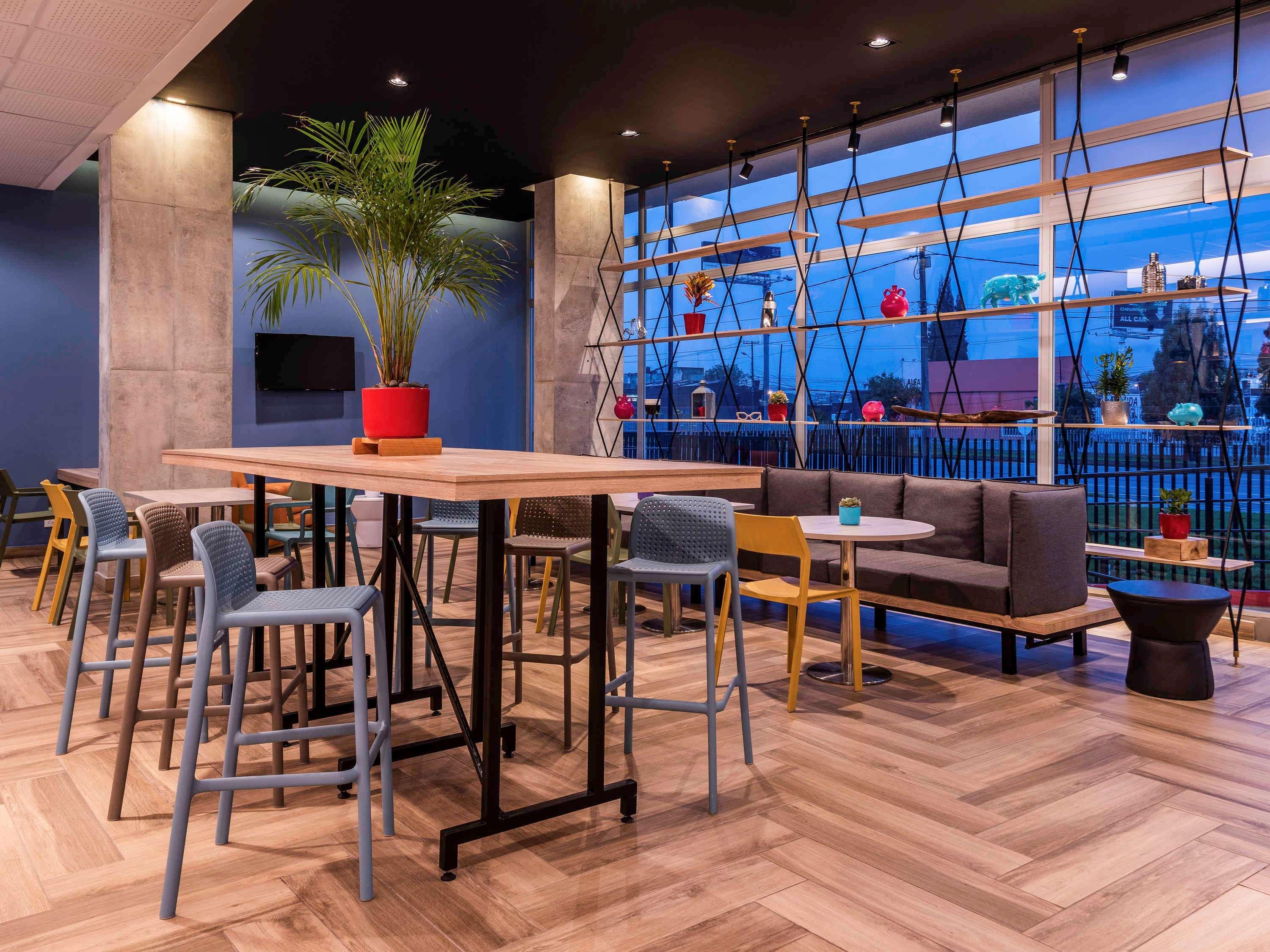 Ibis Chia Hotel Bagian luar foto